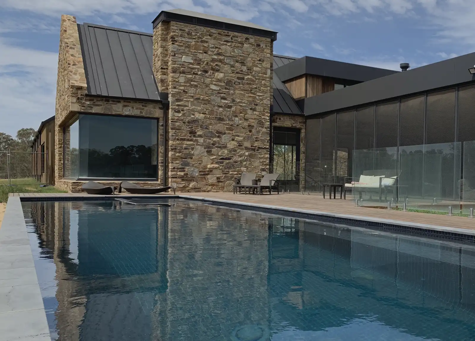 swimming pool builders nagambie